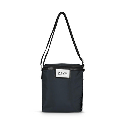 Day Gweneth RE-S Wine Cooler