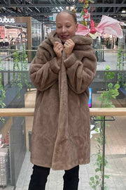 PLEASURE COAT
