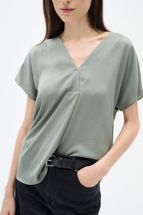 RindaIW Top