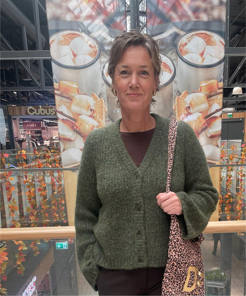 CharlieCC V-Cardigan