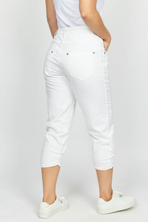 Tess Capri