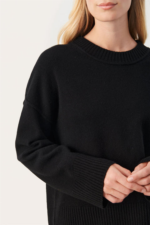Charlene Pullover Black